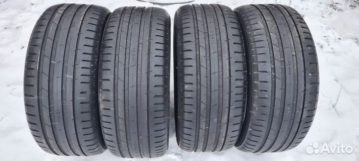 Nokian Tyres Hakka Black 2.25/55 R18