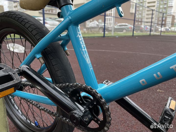 Трюковой велосипел bmx revolt