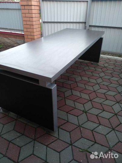 Стол для руководителя