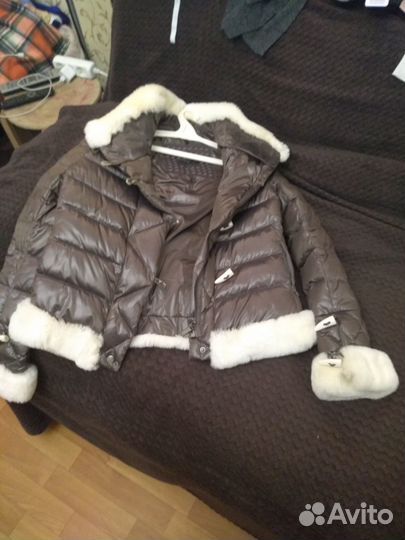 Куртка легкая на гусином пуху размер s бу