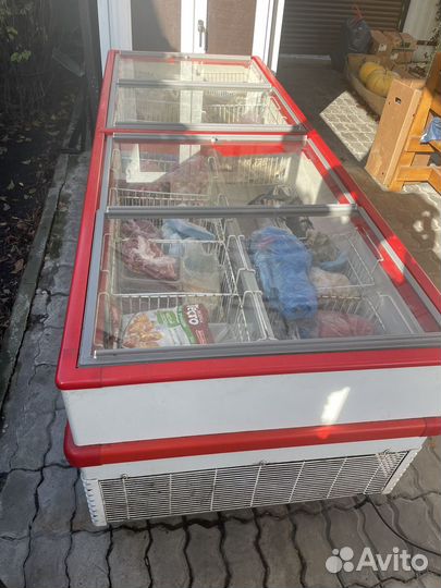 Ларь морозильная. В рабочем состоянии. Длина 2500