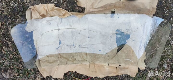 Лобовое стекло М-412