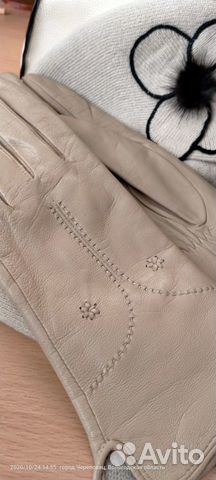 Берет и перчатки