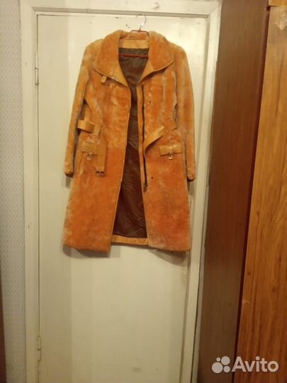 Пальто из мутона
