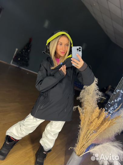 Куртка горнолыжная на мембране черная