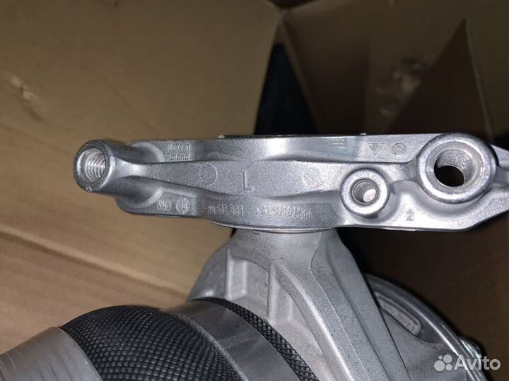 Пневмостойка задняя левая VW Touareg NF Cayenne 2