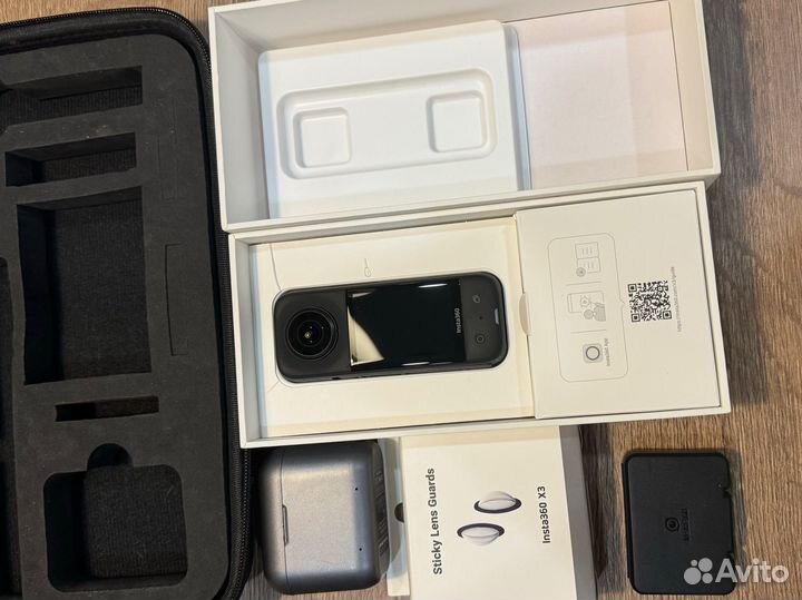 Экшн камера Insta 360 x3 с аксессуарами