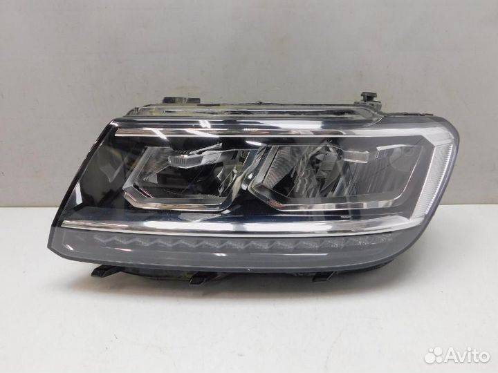Фара левая Volkswagen Tiguan