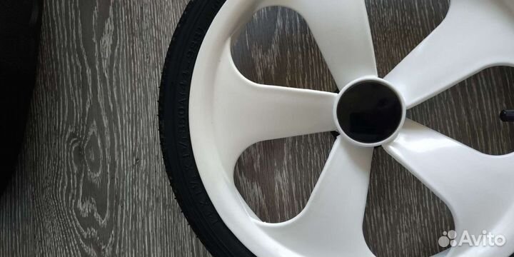 Колеса на детскую коляску