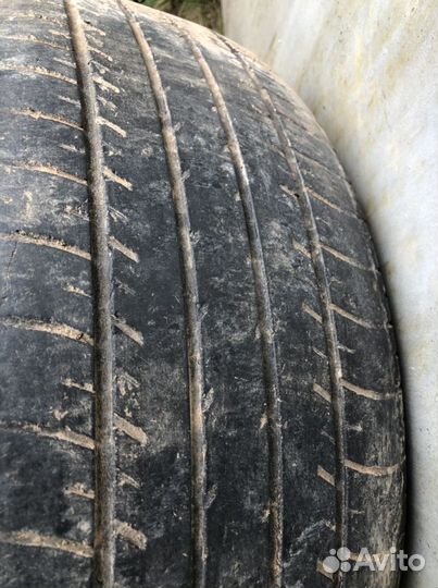 Yokohama dB Decibel E70 215/55 R17