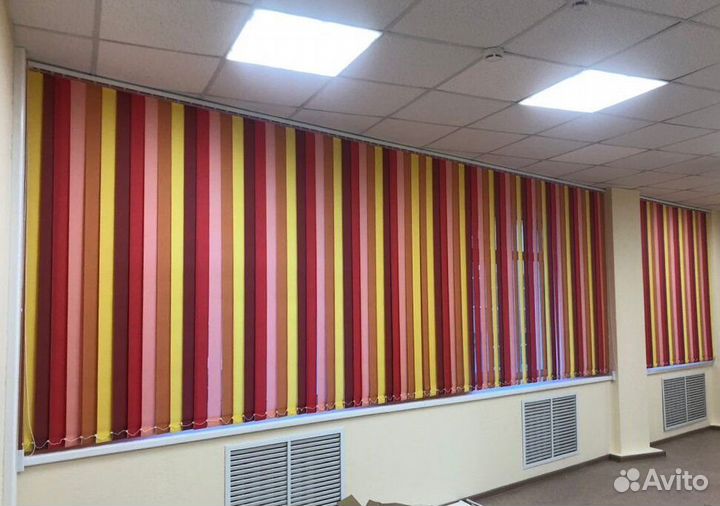 Рулонные шторы зебра в коробе E7863