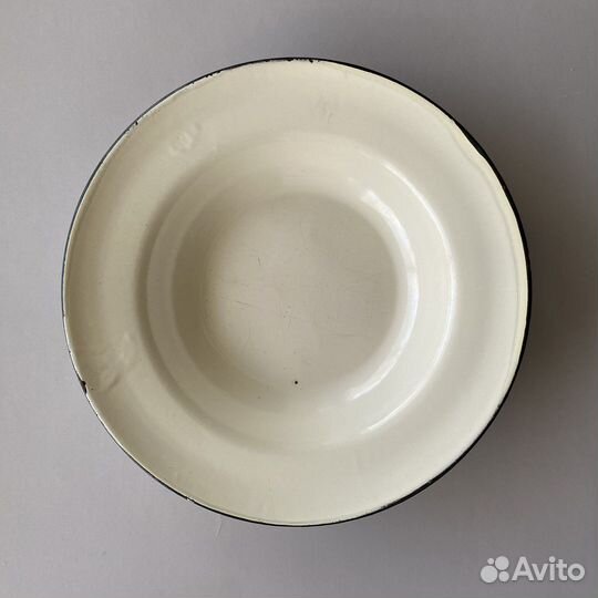 Тарелка эмалированная СССР 3 штуки