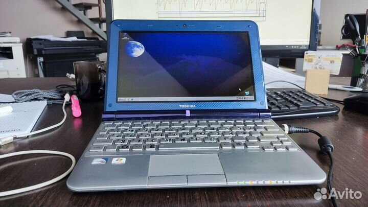 Нетбук toshiba