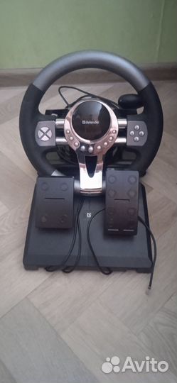 Игровой руль с педалями