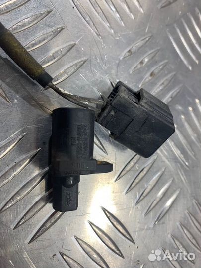 Датчик ABS задний левый Mazda 3 BK