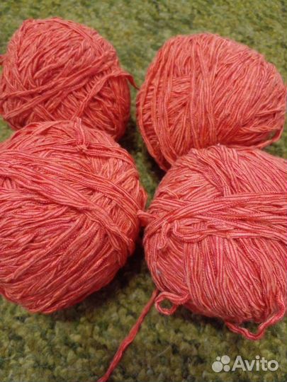 Пряжа для вязания.Спицы и крючки