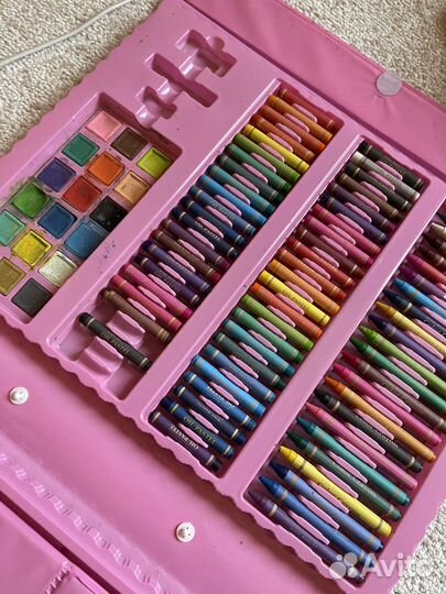 Карандаши фломастеры мелки