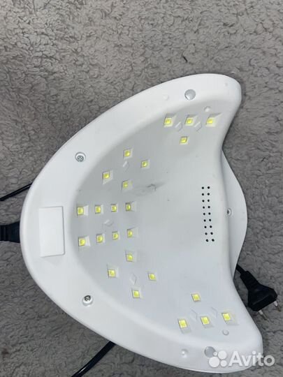 Лампа для ногтей