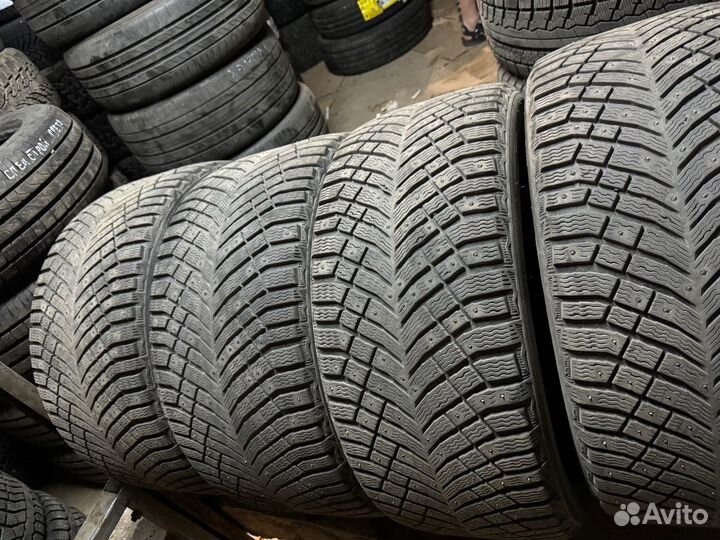 Michelin X-Ice North 4 305/35 R21 и 275/40 R21