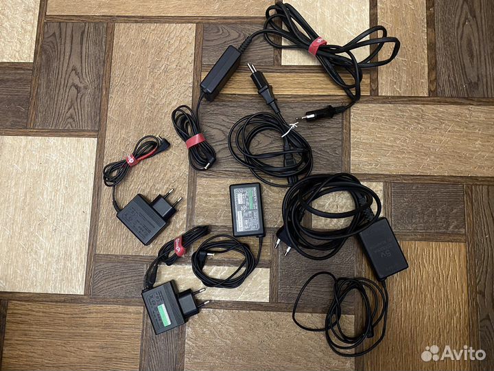 Оригинальная зарядка для psp