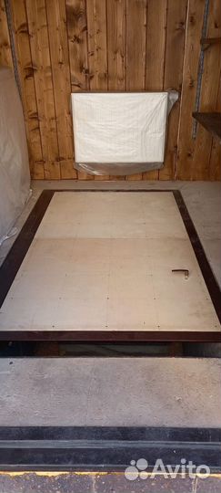 Люк в подвал напольный с амортизаторами 708*708