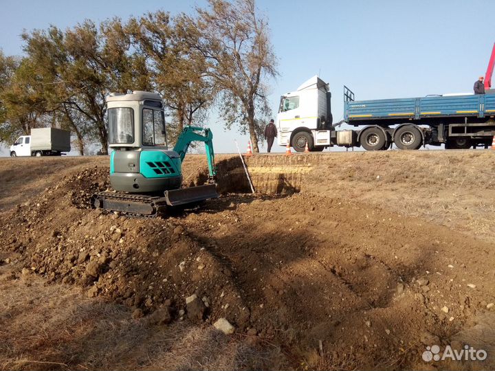 Мини экскаватор, Услуги минисамосвала