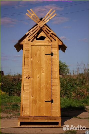 Уличный туалет деревянный SOX559