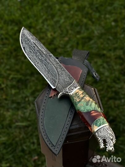 Нож из дамасской стали