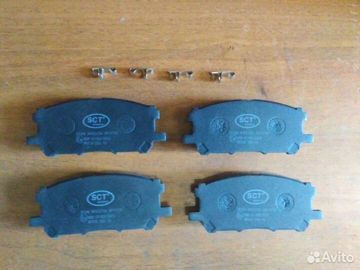 Колодки дисковые передние Lexus Rx300 2003 - 2006