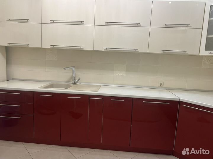 Продается кухонный гарнитур состояние б/у
