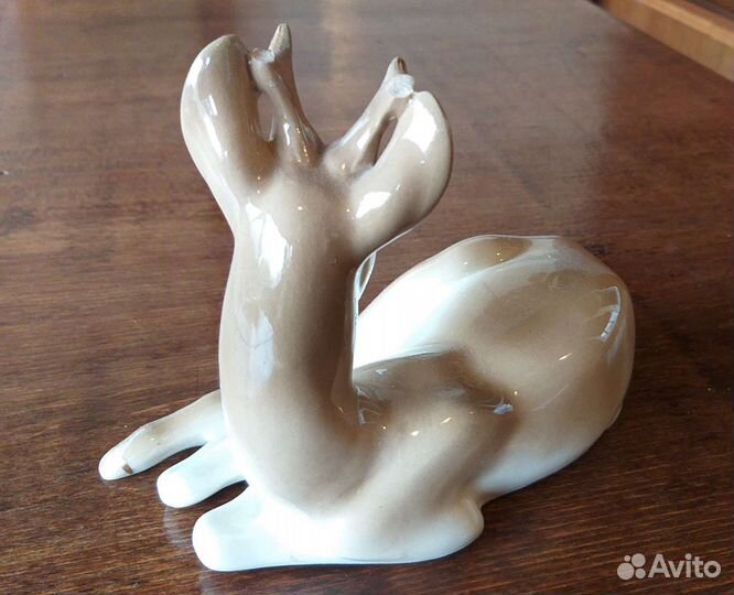 Фарфоровая статуэтка СССР Олененок / Косуля, Гжель