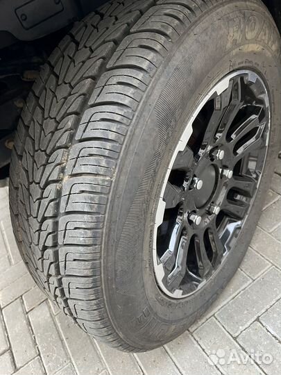 Roadstone Roadian HP SUV 215/65 R16