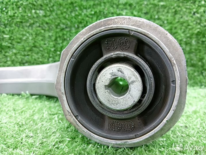 Рычаг передний правый кривой VAG Audi A6 C7