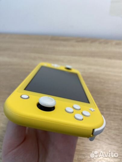 Nintendo switch lite с играми