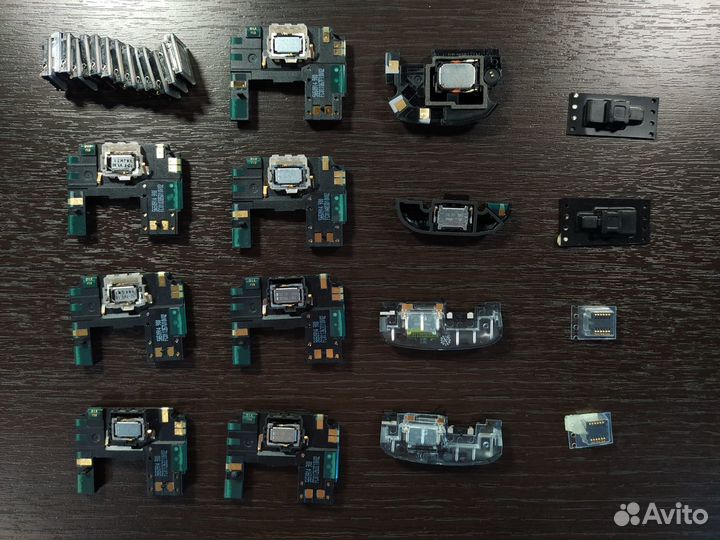 Оригинальные запчасти на телефоны Nokia тех лет