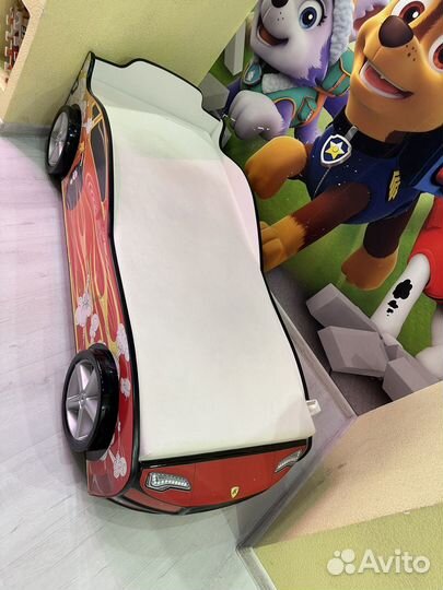 Детская кровать машина с матрасом