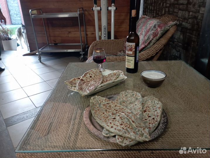 Жингялов хац (лепёшка с зеленью)