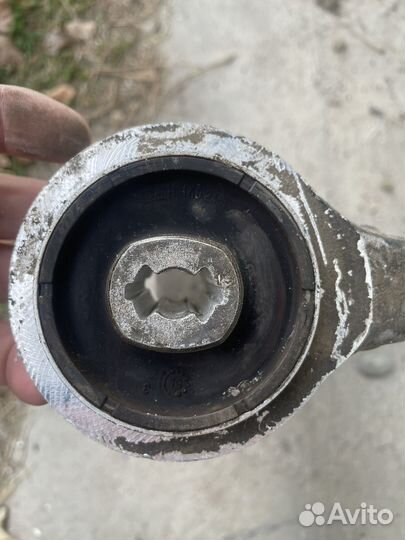 Рычаг нижний panamera