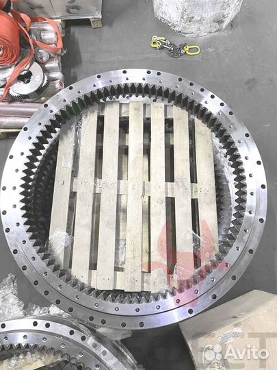 Опорно-поворотный круг DX380LC-V 140109-00007A