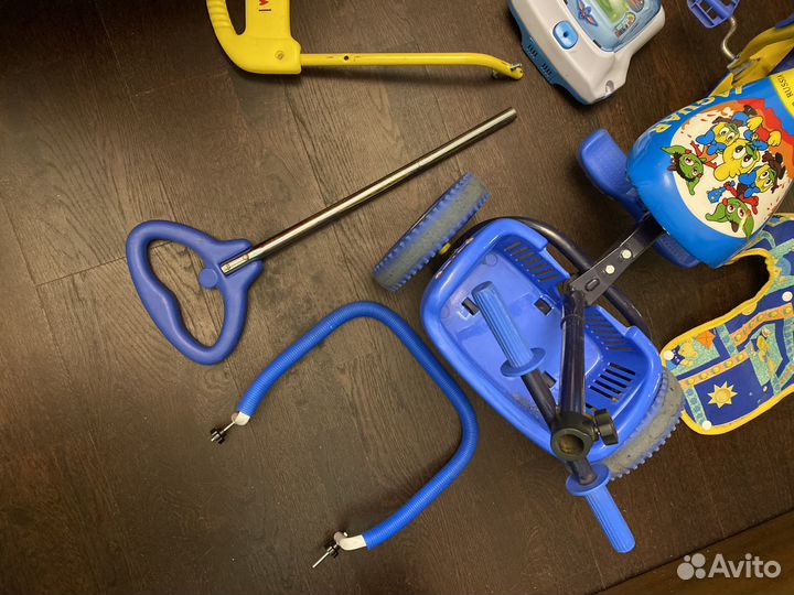 Трехколесный велосипед с ручкой Jaguar