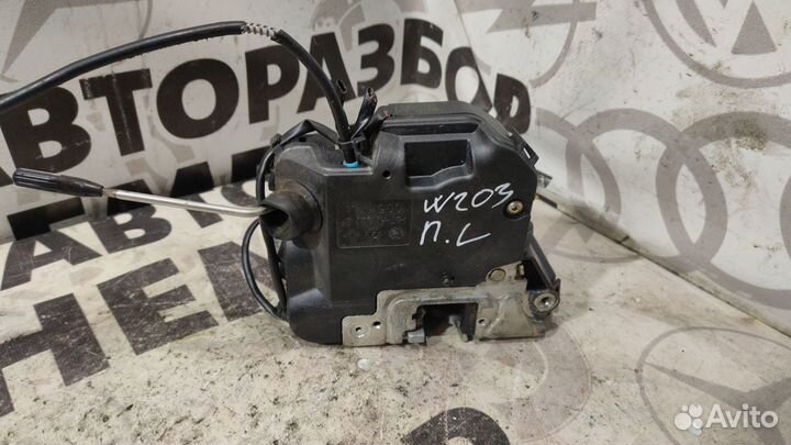 Замок передней двери левый Mercedes W203