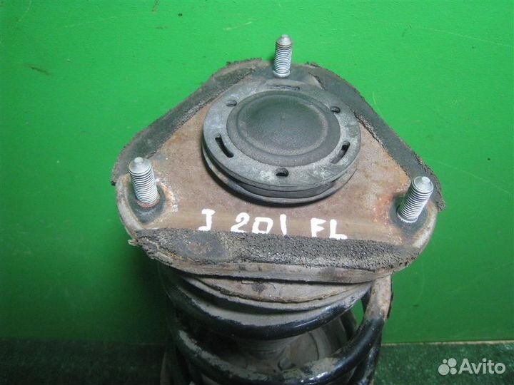 Стойка амортизатора передняя левая Toyota Verso R