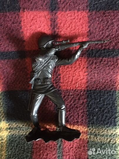 Снайпер солдат