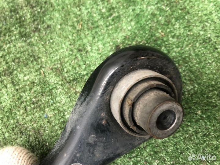 Рычаг подвески задний правый Volkswagen Passat B6