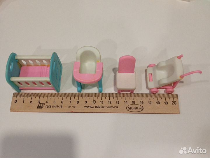 Мебель для кукольного домика