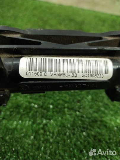 Топливная рампа Ford Focus 2+ хэтчбек 1.6 2009