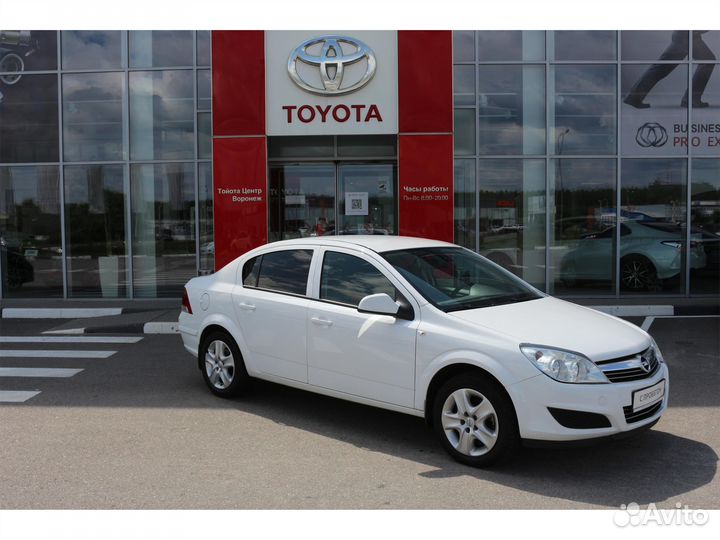 Opel Astra 1.6 МТ, 2014, 140 466 км