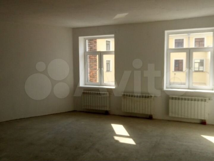 Продам торговое помещение, 210 м²