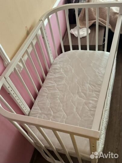 Приставная кроватка