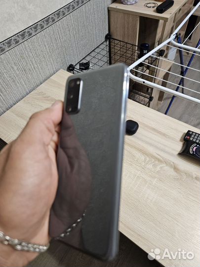 Samsung Galaxy S20, 8/128 ГБ